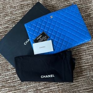 BLUE QUILTED LAMBSKIN O CASE ZIP POUCH LARGE